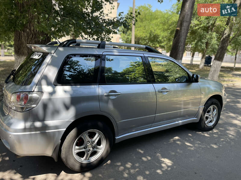 Внедорожник / Кроссовер Mitsubishi Outlander 2003 в Одессе