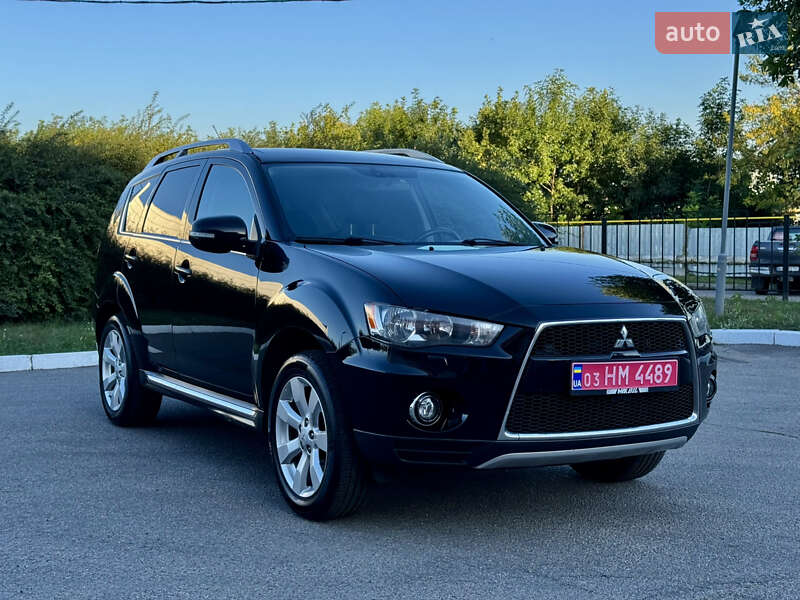 Внедорожник / Кроссовер Mitsubishi Outlander 2010 в Полтаве