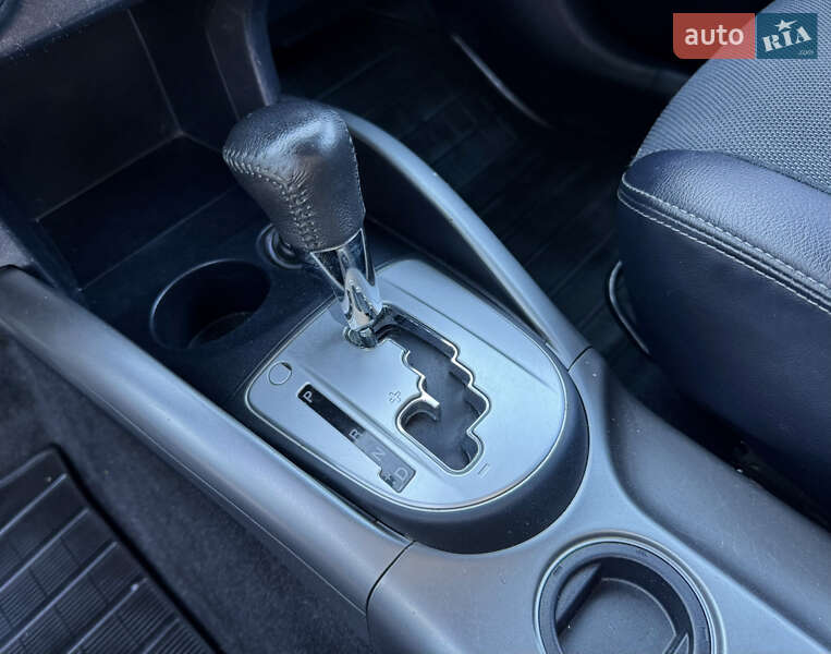 Внедорожник / Кроссовер Mitsubishi Outlander 2010 в Полтаве