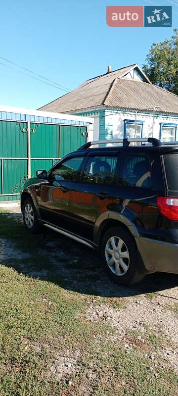 Позашляховик / Кросовер Mitsubishi Outlander 2005 в Семенівці фото 4 Позашляховик / Кросовер Mitsubishi Outlander 2005 в Семенівці