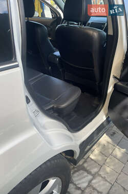 Внедорожник / Кроссовер Mitsubishi Outlander 2011 в 