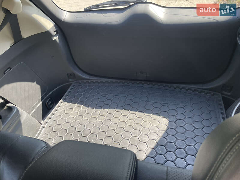 Позашляховик / Кросовер Mitsubishi Outlander 2013 в Харкові фото 9 Позашляховик / Кросовер Mitsubishi Outlander 2013 в Харкові