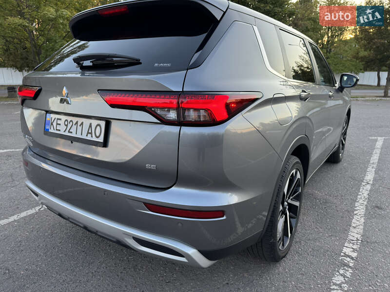 Внедорожник / Кроссовер Mitsubishi Outlander 2021 в Кривом Роге