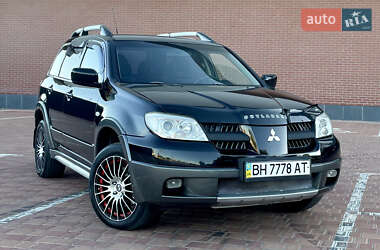 Позашляховик / Кросовер Mitsubishi Outlander 2005 в Одесі