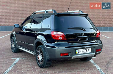 Внедорожник / Кроссовер Mitsubishi Outlander 2005 в 