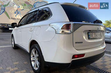 Внедорожник / Кроссовер Mitsubishi Outlander 2013 в Николаеве
