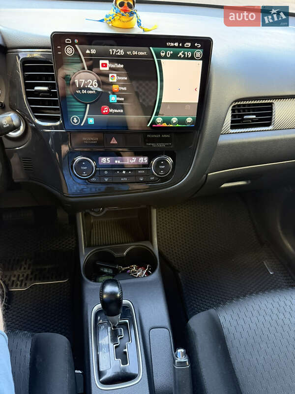 Внедорожник / Кроссовер Mitsubishi Outlander 2013 в Николаеве