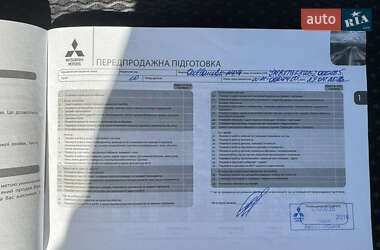 Внедорожник / Кроссовер Mitsubishi Outlander 2016 в 