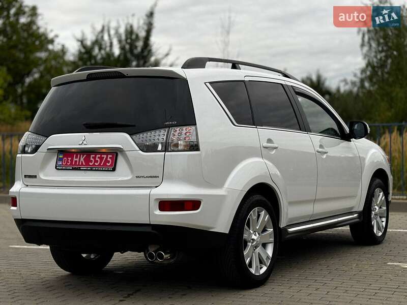 Внедорожник / Кроссовер Mitsubishi Outlander 2011 в Дрогобыче