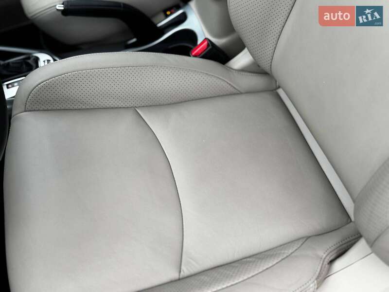Внедорожник / Кроссовер Mitsubishi Outlander 2011 в Дрогобыче