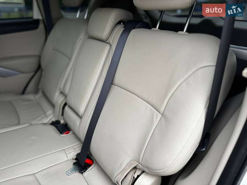 Внедорожник / Кроссовер Mitsubishi Outlander 2011 в Дрогобыче
