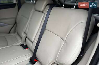 Внедорожник / Кроссовер Mitsubishi Outlander 2011 в 