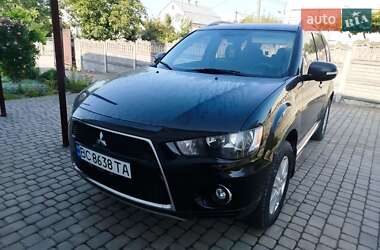 Внедорожник / Кроссовер Mitsubishi Outlander 2010 в Золочеве