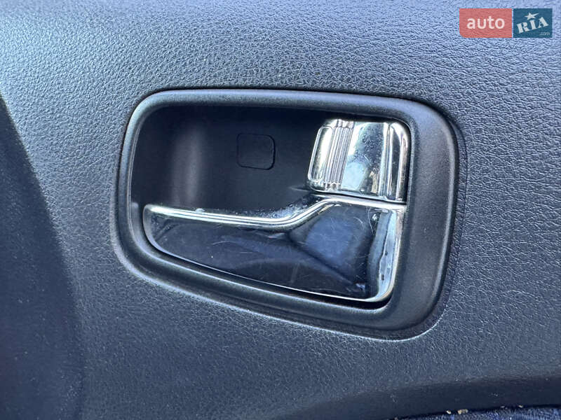 Внедорожник / Кроссовер Mitsubishi Outlander 2007 в Ровно