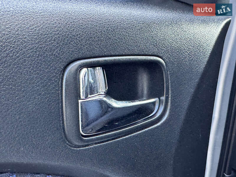 Внедорожник / Кроссовер Mitsubishi Outlander 2007 в Ровно