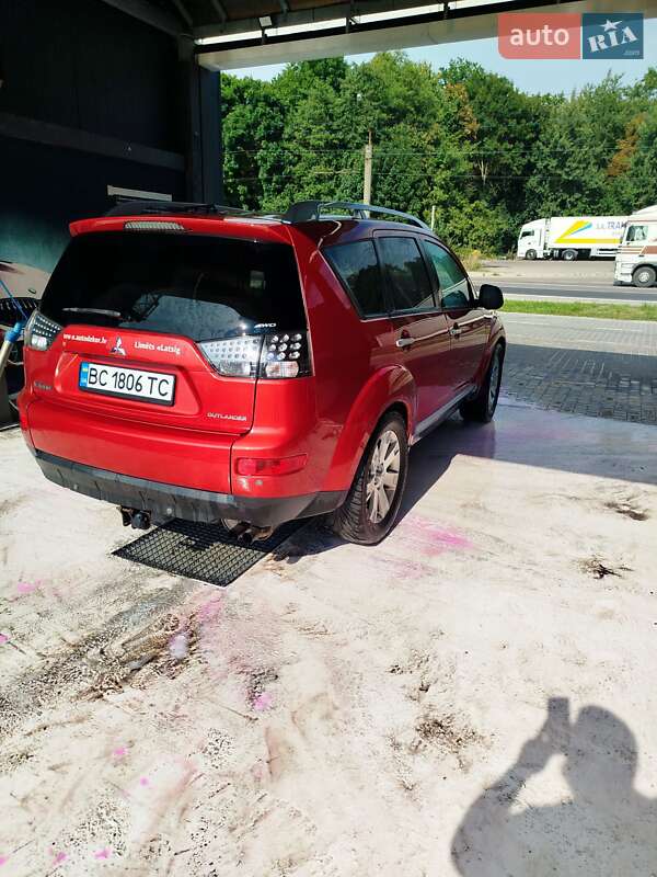 Внедорожник / Кроссовер Mitsubishi Outlander 2007 в Львове