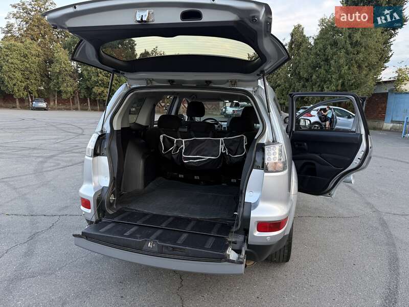 Внедорожник / Кроссовер Mitsubishi Outlander 2010 в Ужгороде