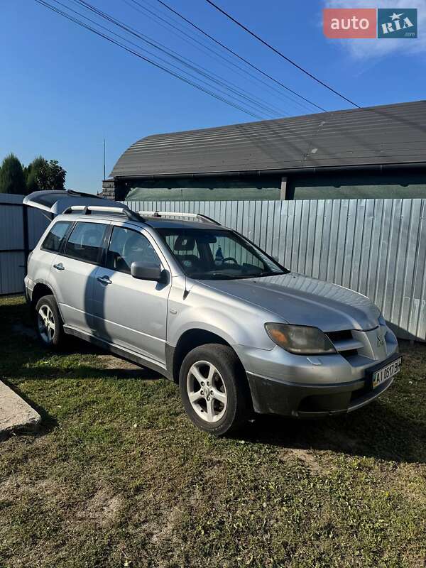 Mitsubishi Outlander 2004