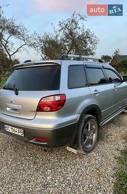Внедорожник / Кроссовер Mitsubishi Outlander 2005 в 