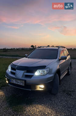 Внедорожник / Кроссовер Mitsubishi Outlander 2005 в 
