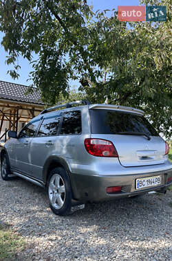Внедорожник / Кроссовер Mitsubishi Outlander 2005 в 