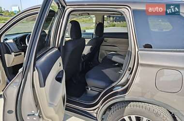 Внедорожник / Кроссовер Mitsubishi Outlander 2020 в 