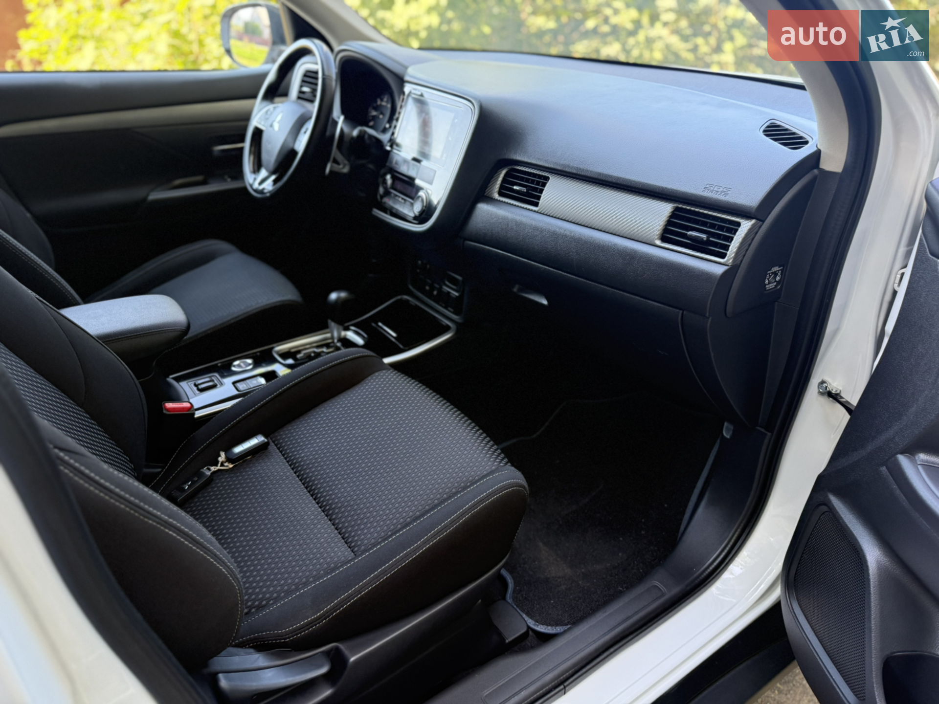 2016 Mitsubishi Outlander - мініатюра 38