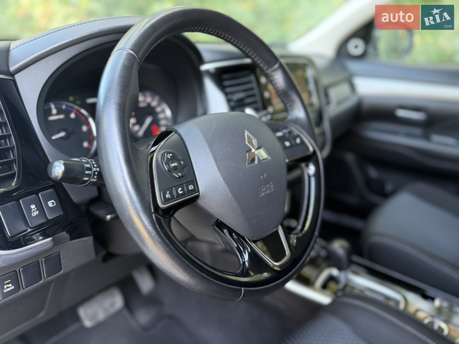 2016 Mitsubishi Outlander - мініатюра 44
