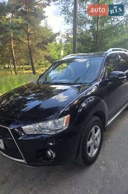 Позашляховик / Кросовер Mitsubishi Outlander 2009 в Новояворівську