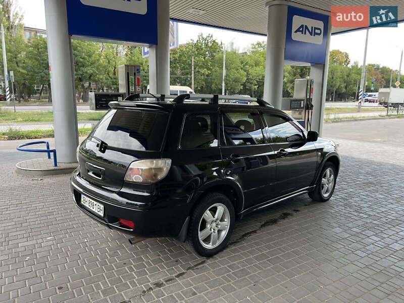 Внедорожник / Кроссовер Mitsubishi Outlander 2007 в Николаеве