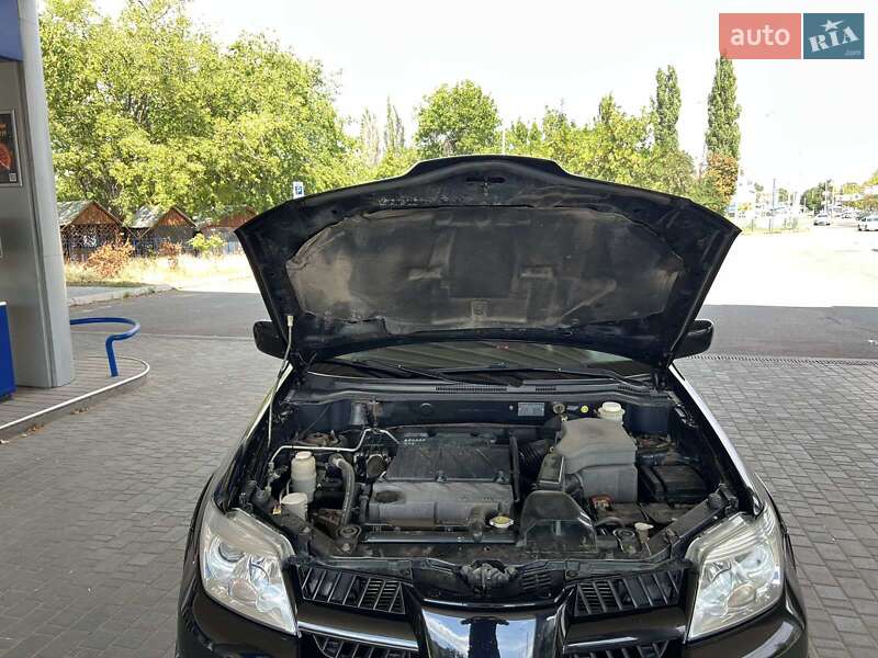 Внедорожник / Кроссовер Mitsubishi Outlander 2007 в Николаеве