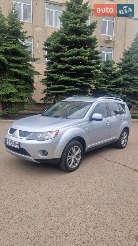 Внедорожник / Кроссовер Mitsubishi Outlander 2006 в 