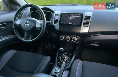 Внедорожник / Кроссовер Mitsubishi Outlander 2007 в 