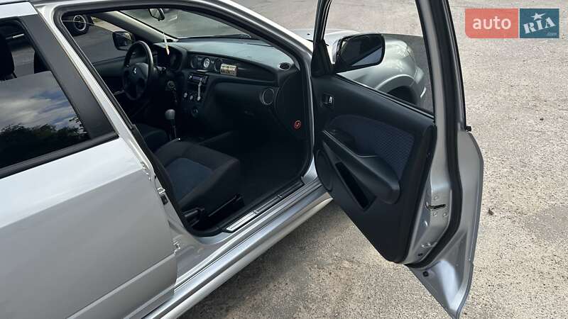 Позашляховик / Кросовер Mitsubishi Outlander 2007 в Чернігові фото 18 Позашляховик / Кросовер Mitsubishi Outlander 2007 в Чернігові