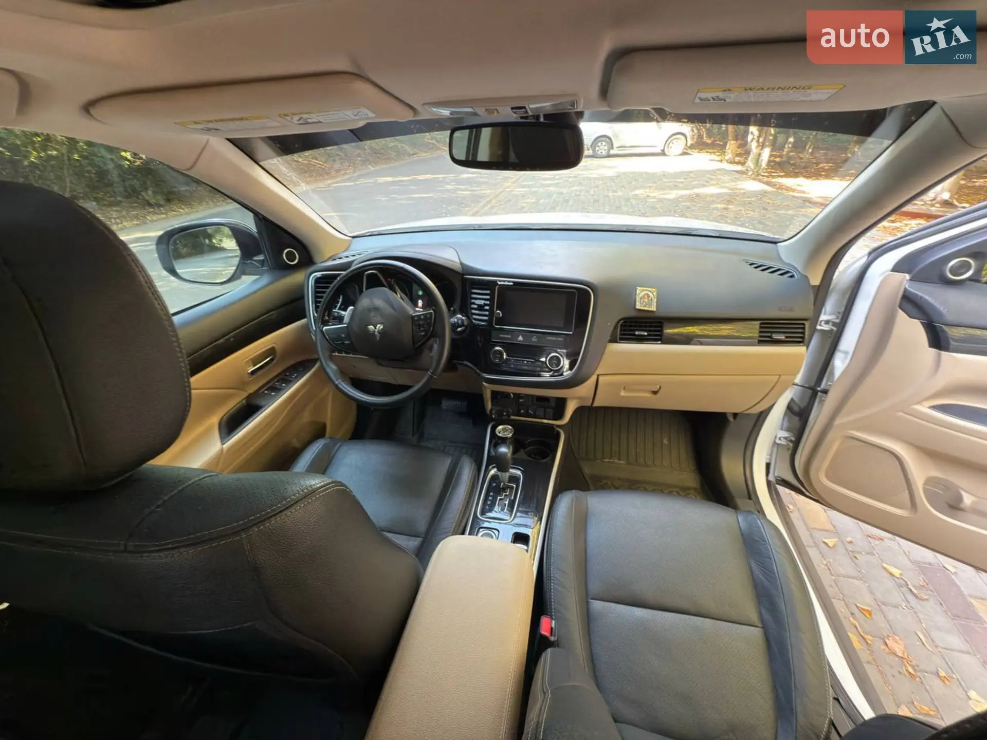 2017 Mitsubishi Outlander - мініатюра 29