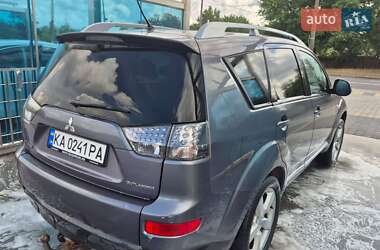 Внедорожник / Кроссовер Mitsubishi Outlander 2008 в 