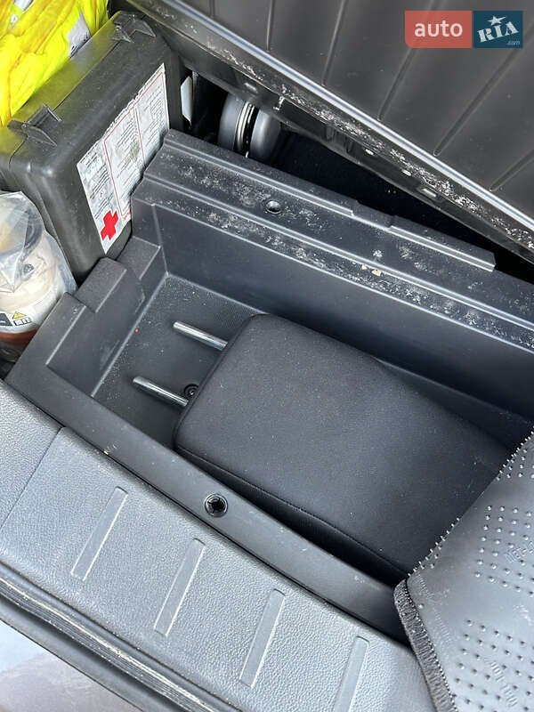 Внедорожник / Кроссовер Mitsubishi Outlander 2018 в Днепре