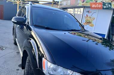 Внедорожник / Кроссовер Mitsubishi Outlander 2011 в 