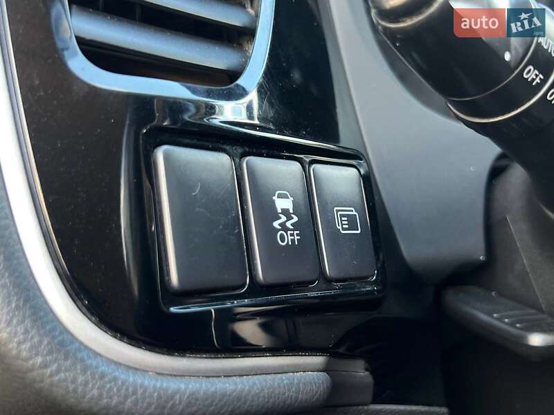 Внедорожник / Кроссовер Mitsubishi Outlander 2013 в Киеве