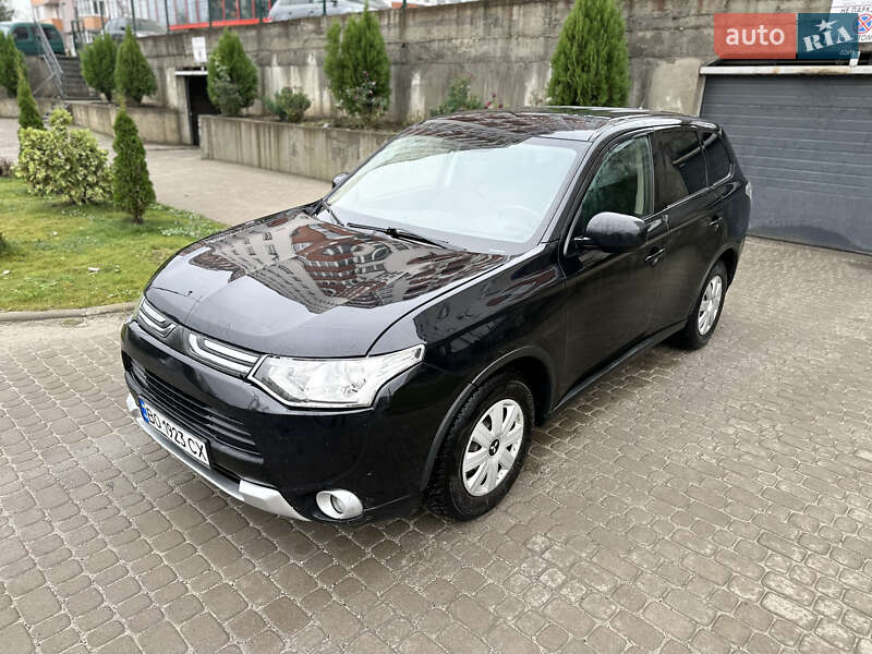 Mitsubishi Outlander 2014