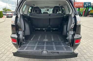 Внедорожник / Кроссовер Mitsubishi Outlander 2011 в 