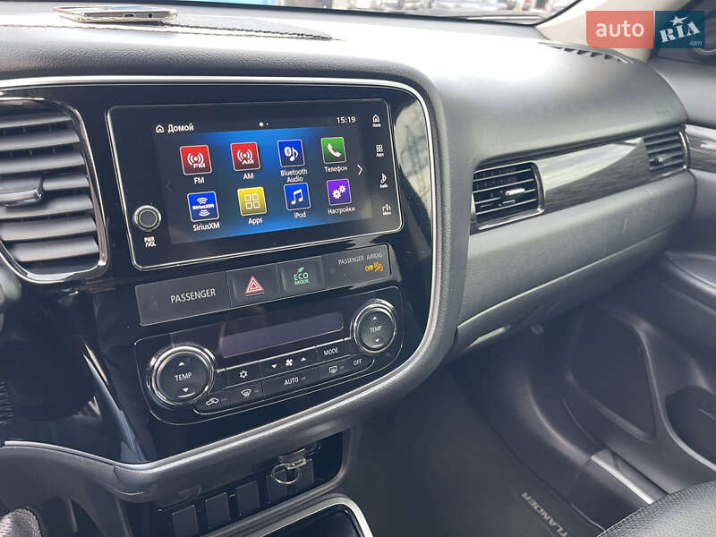 Позашляховик / Кросовер Mitsubishi Outlander 2017 в Києві фото 37 Позашляховик / Кросовер Mitsubishi Outlander 2017 в Києві