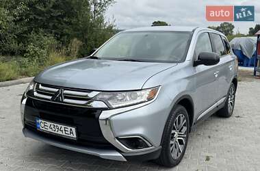 Внедорожник / Кроссовер Mitsubishi Outlander 2017 в Черновцах