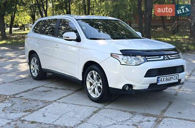Позашляховик / Кросовер Mitsubishi Outlander 2013 в Харкові