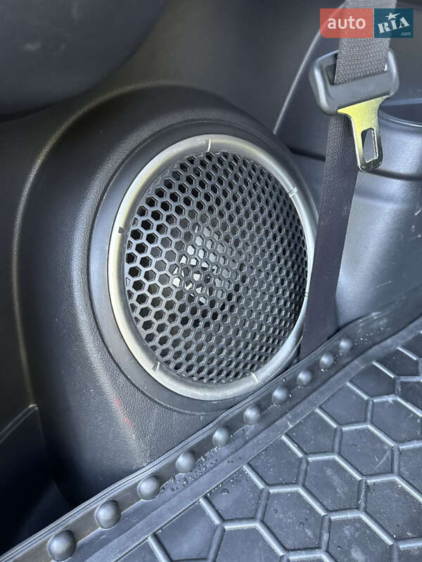Позашляховик / Кросовер Mitsubishi Outlander 2013 в Харкові