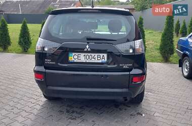 Внедорожник / Кроссовер Mitsubishi Outlander 2012 в 