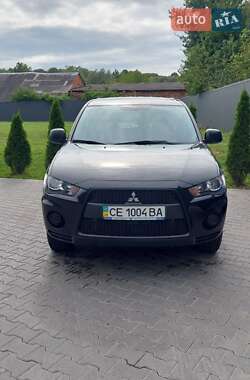 Внедорожник / Кроссовер Mitsubishi Outlander 2012 в Черновцах