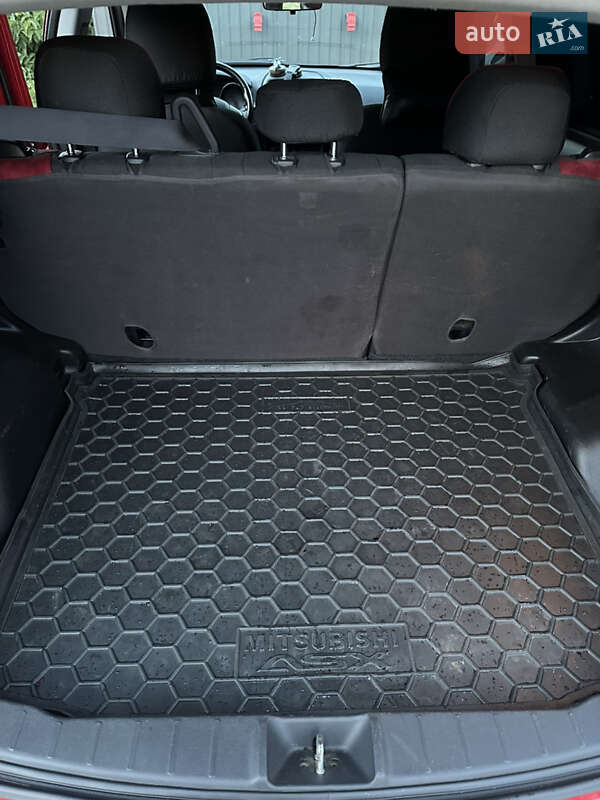 Позашляховик / Кросовер Mitsubishi Outlander 2016 в Підгайцях