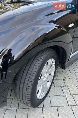 Внедорожник / Кроссовер Mitsubishi Outlander 2009 в 