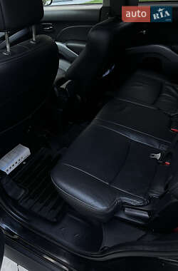 Внедорожник / Кроссовер Mitsubishi Outlander 2009 в 
